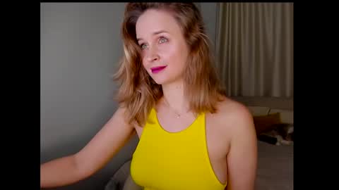 Snapshot of tony_and_alice chatting on 01.22.25 Tony and Alice online show from 01.22.25