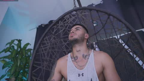 Snapshot of tony_newmen chatting on 01.14.25 tony online show from 01.14.25