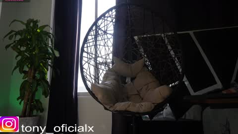 Snapshot of tony_newmen chatting on 01.16.25 tony online show from 01.16.25