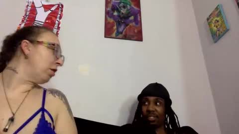 Snapshot of toochillcouple420 chatting on 12.07.24 toochillcouple420 online show from 12.07.24