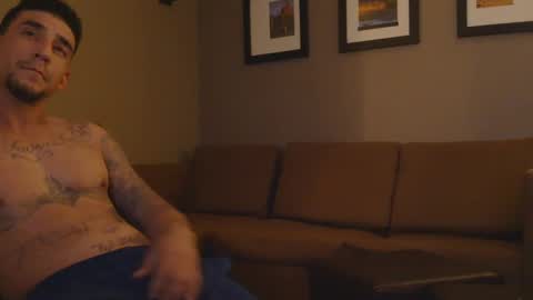 Snapshot of toomuchsmoke chatting on 01.07.25 toomuchsmoke online show from 01.07.25