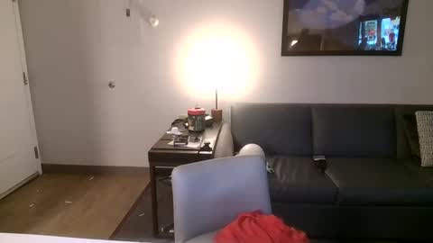 Snapshot of toomuchsmoke chatting on 02.06.25 toomuchsmoke online show from 02.06.25