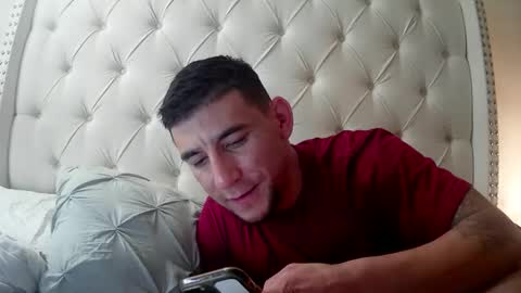 Snapshot of toomuchsmoke chatting on 11.07.25 toomuchsmoke online show from 11.07.25