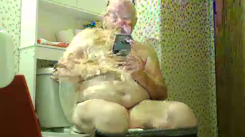 Snapshot of tootyrooty chatting on 09.18.25 tootyrooty online show from 09.18.25