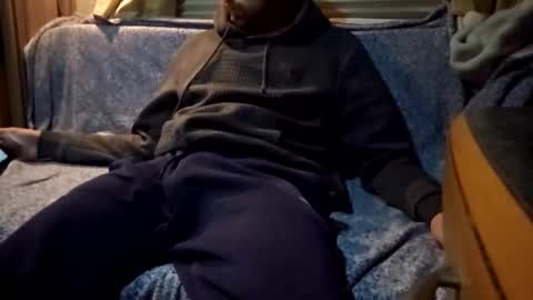 Snapshot of travelbait chatting on 10.23.25 travelbait online show from 10.23.25