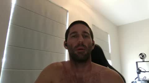 Snapshot of traviskenn chatting on 02.25.25 TravisKenn online show from 02.25.25