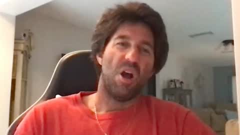 Snapshot of traviskenn chatting on 11.07.25 TravisKenn online show from 11.07.25