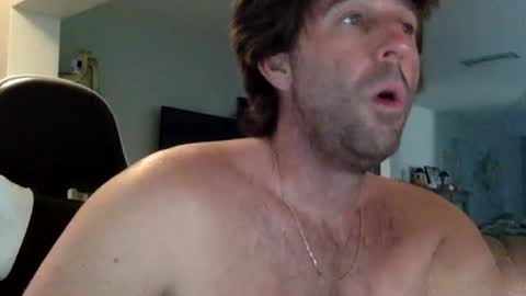 Snapshot of traviskenn chatting on 11.13.25 TravisKenn online show from 11.13.25