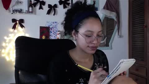 Snapshot of treasuresz chatting on 12.04.24 Emily online show from 12.04.24