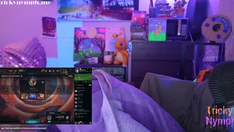 Snapshot of tricky_nymph chatting on 12.02.24 Cassie online show from 12.02.24