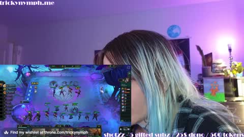 Snapshot of tricky_nymph chatting on 12.08.24 Cassie online show from 12.08.24