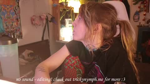 Snapshot of tricky_nymph chatting on 02.03.25 Cassie online show from 02.03.25