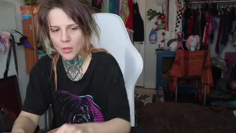 Snapshot of tricky_nymph chatting on 02.03.25 Cassie online show from 02.03.25