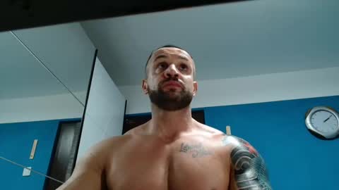 Snapshot of tridentmuscles chatting on 01.31.25 tridentmuscles online show from 01.31.25