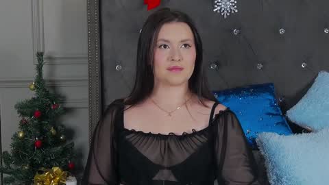 trisha_winslet online show from 12.26.24