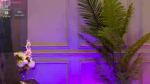 Snapshot of trisha_winslet chatting on 02.21.25 trisha_winslet online show from 02.21.25