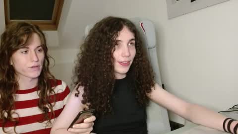 Snapshot of tsbubbles760 chatting on 11.02.25 TSBubbles online show from 11.02.25