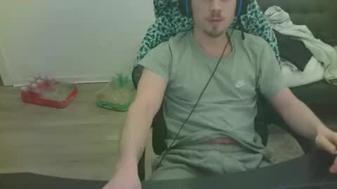 Snapshot of tsloverdome chatting on 01.31.25 tsloverdome online show from 01.31.25