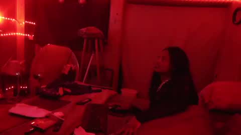 Snapshot of tsnitra chatting on 02.20.25 TsNitra online show from 02.20.25