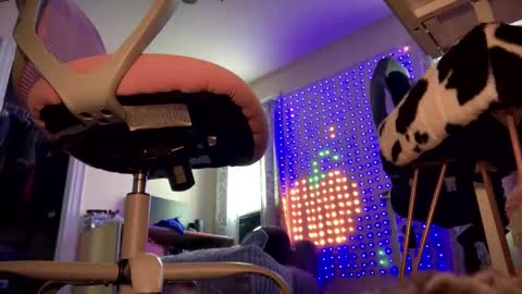 Snapshot of tsunderenextdoor chatting on 09.08.25 MOCHI NEXT DOOR online show from 09.08.25