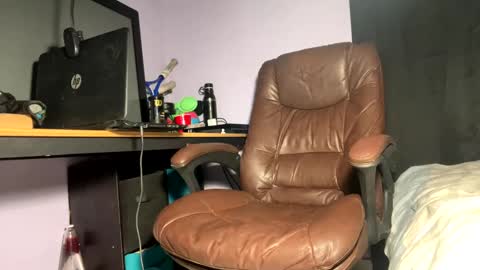 Snapshot of tuamante000 chatting on 03.11.25 Stimulation make me Cum in Public or in Pvt online show from 03.11.25