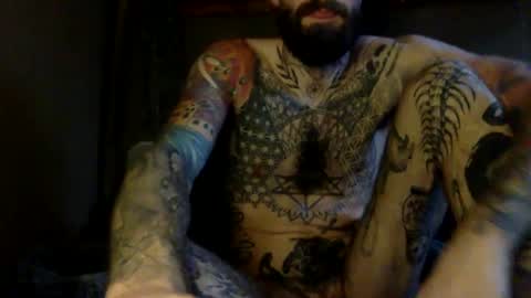 Snapshot of tuhands chatting on 12.18.24 Tuhands online show from 12.18.24