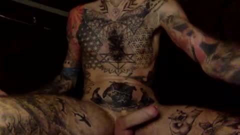 Snapshot of tuhands chatting on 12.19.24 Tuhands online show from 12.19.24