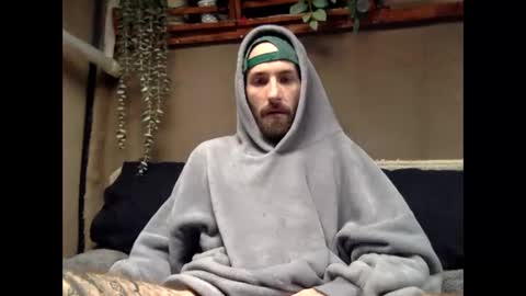 Snapshot of tuhands chatting on 02.03.25 Tuhands online show from 02.03.25