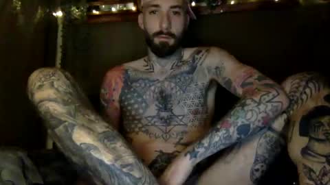 Snapshot of tuhands chatting on 02.23.25 Tuhands online show from 02.23.25