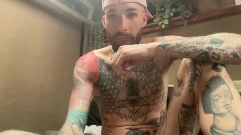 Snapshot of tuhands chatting on 03.05.25 Tuhands online show from 03.05.25