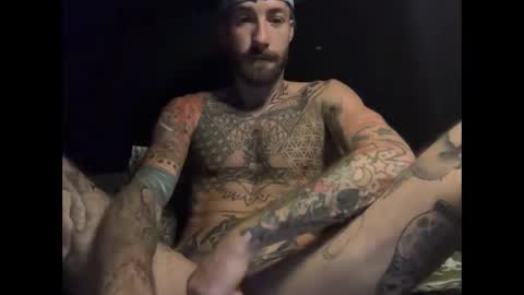 Snapshot of tuhands chatting on 09.13.25 Tuhands online show from 09.13.25