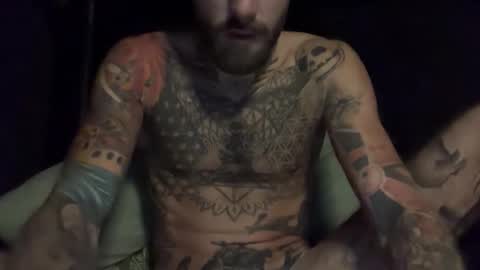 Snapshot of tuhands chatting on 09.14.25 Tuhands online show from 09.14.25