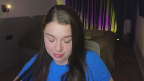 Snapshot of tutti_frutti_ chatting on 01.15.25 Ariana online show from 01.15.25