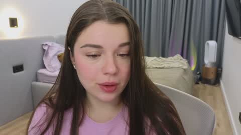 Snapshot of tutti_frutti_ chatting on 01.26.25 Ariana online show from 01.26.25