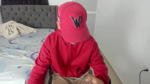 Snapshot of tyler_master24 chatting on 10.14.25 tyler online show from 10.14.25