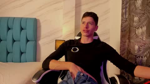Tyler online show from 10.10.25