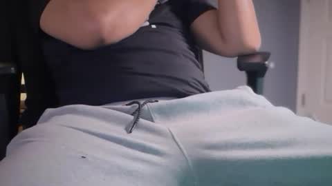 Snapshot of tysean1 chatting on 03.04.25 Slong Dong online show from 03.04.25