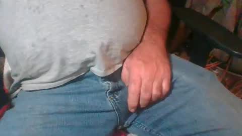 Snapshot of uncutmike7x5 chatting on 12.05.24 uncutmike7x5 online show from 12.05.24