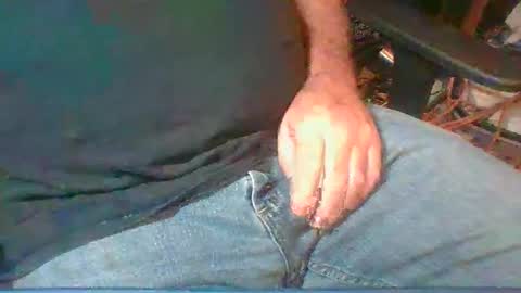 Snapshot of uncutmike7x5 chatting on 12.11.24 uncutmike7x5 online show from 12.11.24