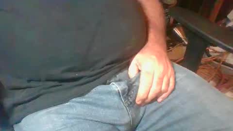 Snapshot of uncutmike7x5 chatting on 01.15.25 uncutmike7x5 online show from 01.15.25