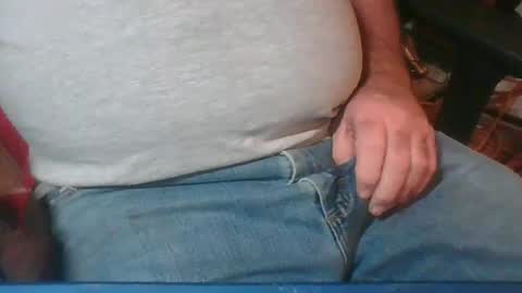 Snapshot of uncutmike7x5 chatting on 01.19.25 uncutmike7x5 online show from 01.19.25