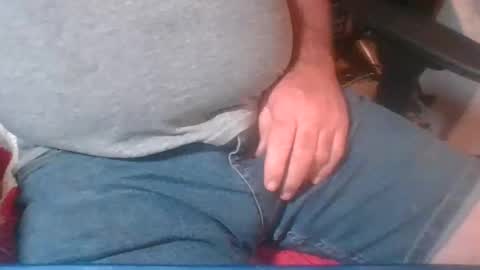 Snapshot of uncutmike7x5 chatting on 02.28.25 uncutmike7x5 online show from 02.28.25