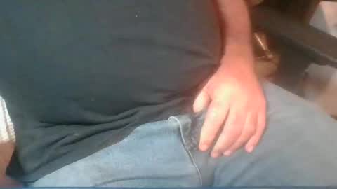 Snapshot of uncutmike7x5 chatting on 03.05.25 uncutmike7x5 online show from 03.05.25