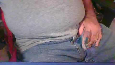 Snapshot of uncutmike7x5 chatting on 09.19.25 uncutmike7x5 online show from 09.19.25