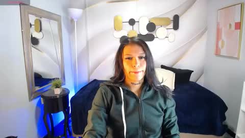 Snapshot of unforgettable_gh chatting on 10.06.25 Samantha online show from 10.06.25