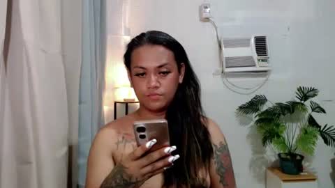 Snapshot of unforgettable_sin chatting on 09.15.25 Bella Shamara Odett online show from 09.15.25