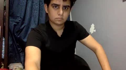 Snapshot of unlimitedfantasy chatting on 02.09.25 Thiago online show from 02.09.25