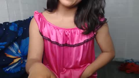 Snapshot of urasian_dreamgirl69 chatting on 11.05.25 bela online show from 11.05.25