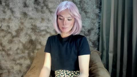 Snapshot of urasian_slut_yana chatting on 02.04.25 yana online show from 02.04.25