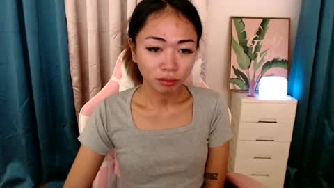 Snapshot of urfantacyjamaica chatting on 02.10.25 ayumi reacher online show from 02.10.25